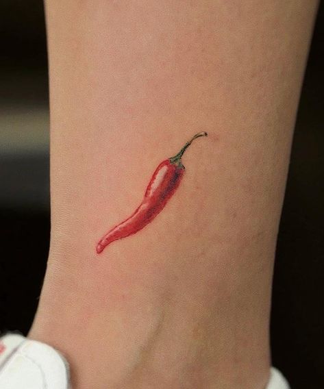 Italian Pepper Tattoo, Red Chilli Pepper Tattoo, Chile Pepper Tattoo Ideas, Chill Pepper Tattoo, Chile Pepper Nails, Chilly Pepper Tattoo, Chili Plant Tattoo, Peperoni Tattoo, Pepper Tattoos