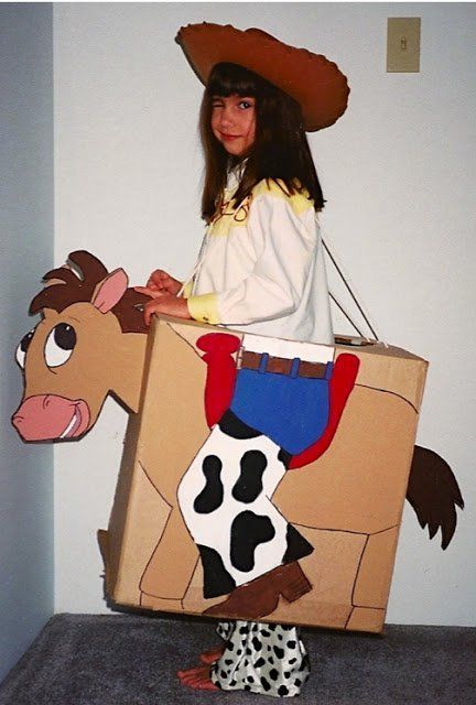 A Horse (For Your Cowboy or Cowgirl) Consider this the cutest hobby horse you ever did see! Just dress your tot as your favorite cowboy or cowgirl and follow Creative "Try" Als' instructions for the cardboard horse! Cardboard Box Costume, Cardboard Costumes, Disfraz Toy Story, Toy Story Halloween, Halloween Costumes To Make, Toy Story Costumes, Box Costumes, Horse Costumes, Wilde Westen