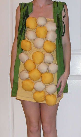 Too weird. Corn on the cob costume from Instructables. Corn On The Cob Costume, Vegetable Costumes, Corn Costume, Technicolor Dreamcoat, Crazy Costumes, Halloween Moms, Bird Costume, Fabric Paint Designs, Homemade Costumes