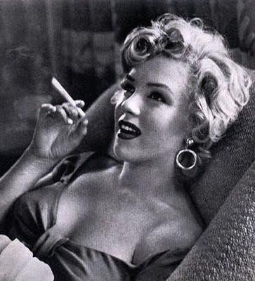 Marylin Monroe 1950s Funny Karma Quotes, Karma Funny, Memes Of The Day, Joker Quotes, Norma Jeane, Still In Love, Karma Quotes, Sarcasm Humor, Take Two