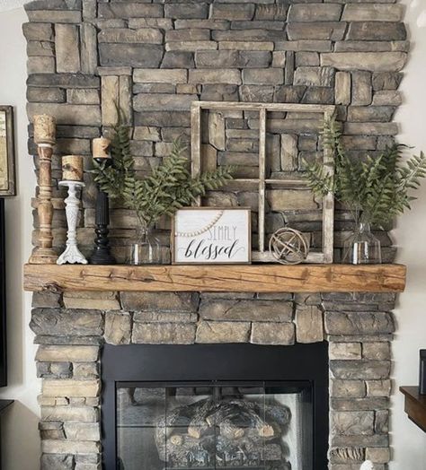 Outdoor Fireplace Mantel, Mantel Decor Everyday, Rustic Outdoor Fireplace, Fireplace Mantel Decorating Ideas, Fireplace Mantel Decor Ideas, Rustic Fireplace Decor, Stone Fireplace Decor, Rustic Mantle Decor, Rustic Outdoor Fireplaces