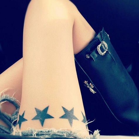 Thigh Star Tattoo, Star Tattoo Thigh, Star Thigh Tattoo, Leg Garter Tattoo, Thigh Garter Tattoo Simple, Garter Belt Tattoo, Garter Tattoos, Belt Tattoo, Thigh Garter Tattoo