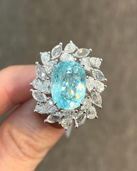 Ocean breeze in a gem💙 How do you rate this Paraiba? Follow @desireegems for more 💍 Main stone : Paraiba Tourmaline 5.74ct Side stone : 24 pieces Natural Diamonds 2.02ct Metal : 18k White Gold Ring size : HK13 | US5.75(Free Resizing) Please DM for more info. . . . #paraiba #paraibatourmaline #tourmaline #tourmalinering #gemstone #jewellery #jewelry #ring #highjewellery #highjewelry #finejewellery #finejewelry #jewelrydesign #finegems #finegemstones #sgfinejewelry #finejewellerysg #naturalt... Paraiba Tourmaline, Tourmaline Ring, Ocean Breeze, Gemstone Jewellery, White Gold Ring, May 13, Jewelry Ring, High Jewelry, Fine Jewellery