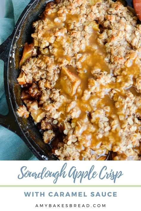 Sourdough apple crisp is full of flavor and perfect for the fall. Apple Crisp With Caramel, Sourdough Discard Apple, Fall Sourdough, Sourdough Desserts, Sourdough Apple, Apple Crisp Topping, Sourdough Muffins, Sourdough Cinnamon Rolls, Best Apple Crisp