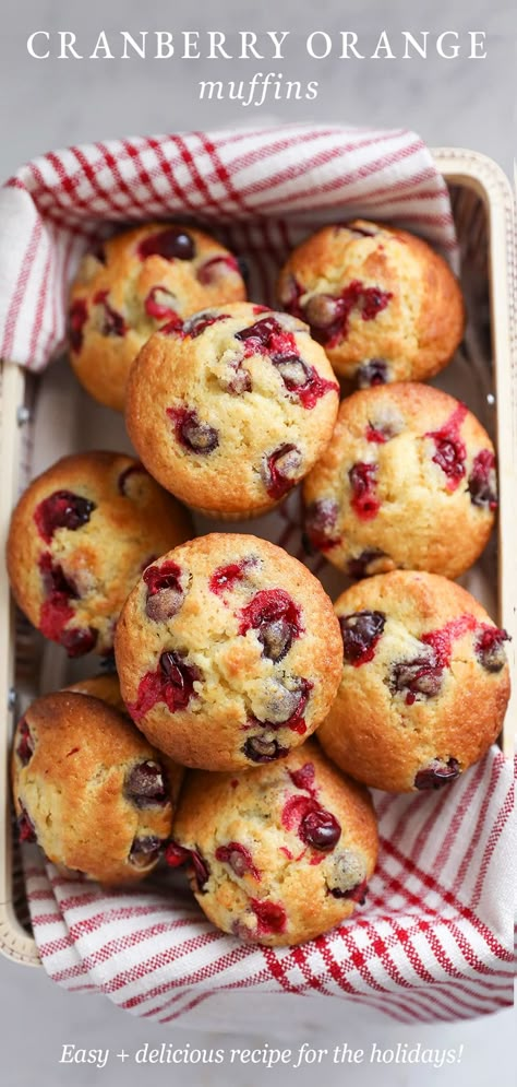 Delicious Cranberry Orange Muffins are a festive and delicious breakfast or snack for the holiday season! They mix together in 10 minutes and have bright and nostalgic Christmas flavors! Muffin Basket, Muffins Carrot, Cranberry Orange Muffin Recipe, Christmas Flavors, Ella Claire, Christmas Muffins, Orange Muffin Recipe, Orange And Cranberry, Morning Muffins