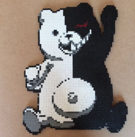 Design by Stagram.cz Monokuma Perler Beads, Danganronpa Perler Beads, Anime Perler, Kandi Singles, Bead Things, Danganronpa Monokuma, Bead Creations, Drawing Styles, Art Perle