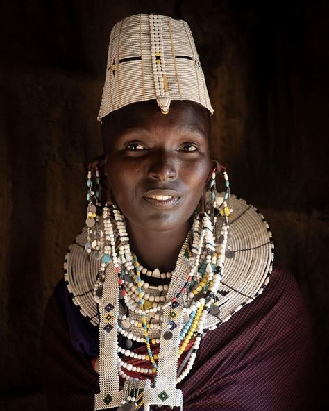 Maasai Tribe Suri Tribe, Lake Natron, Maasai People, Woman Warrior, South Sudan, Carnival Festival, Body Piercings, Maasai, Ivory Coast