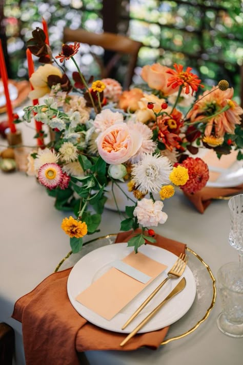 25 Best Fall Wedding Colors (Stunning Palettes & Trends) - Neutral Fall Wedding Table Decor, Wedding Fall Palette, Bright Fall Wedding Florals, Modern November Wedding, Botanical Fall Wedding, Colorful Fall Centerpiece, October Palette Color, Sunset Fall Wedding, Colorful November Wedding