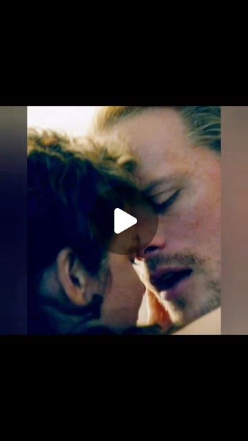 Sam Heughan Gay, Sam Heughan Shirtless, Outlander 3, Claire Fraser, Angel Heart, Outlander Starz, Jamie And Claire, Caitriona Balfe, Jamie Fraser