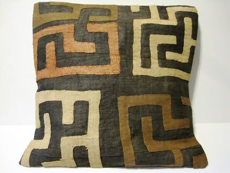 Afro Bohemian, Kuba Cloth Pillow, Raffia Palm, Kuba Cloth, African Decor, Leather Pillow, Brown And Beige, Leather Cushion, Beads And Wire