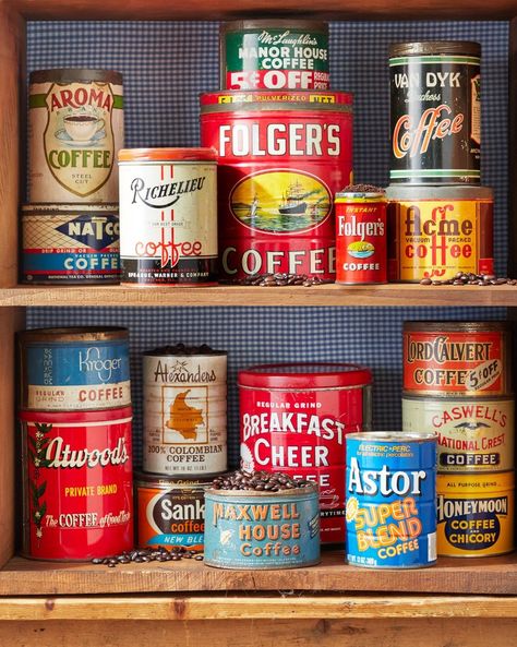 vintage coffee tins Vintage Coffee Tins, Cute Coffee Bar Ideas, Cute Coffee Bar, Home Coffee Bar Ideas, Holiday Entertaining Food, Vintage Pantry, Folgers Coffee, Kitchen Wear, Coffee Bar Ideas