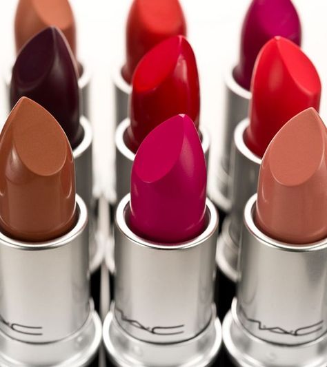 Best MAC Matte Lipstick Shades – Our Top 10 Picks Charlotte Tilbury Lipstick Swatches, Mac Matte Lipstick Shades, Applying Red Lipstick, Best Makeup Brush Sets, Crimson Lipstick, Self Grooming, Mac Lipstick Colors, Best Mac Makeup, Mac Makeup Products