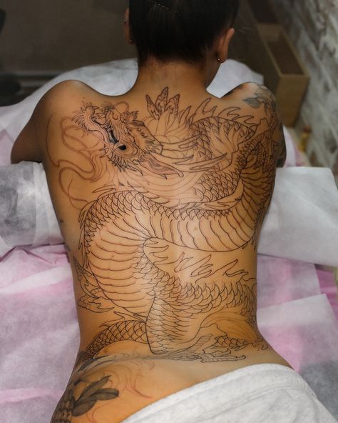 First session down and already counting down the days to see Jo-Anne again 🥰❤️! #dragontattoo #dragontattoos #japanesetattoo #backpiece #tattooinprogress #backtattoo #japanesedragontattoo #japanesedragon #londontattoo #londontattooartist Full Body Dragon Tattoo For Women, Big Dragon Back Tattoo Women, Two Dragons Back Tattoo, Japanese Dragon Back Tattoo For Women, Dragon Tattoo For Women Traditional, Dragon Back Tattoo Design, Huge Dragon Tattoo, Full Backpiece Tattoo For Women, Traditional Dragon Back Tattoo