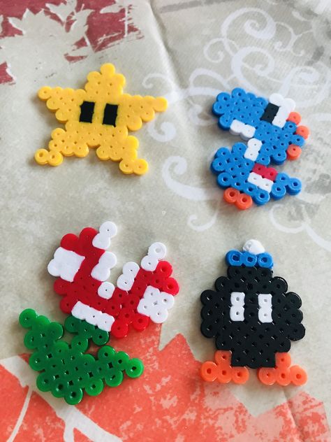 Mario Melty Beads, Mario Beads Pattern, Mario Kart Perler Beads, Mario Bros Perler Beads, Hama Beads Mario, Hama Mario, Mario Crafts, Perler Bead Mario, Easy Perler Bead Patterns