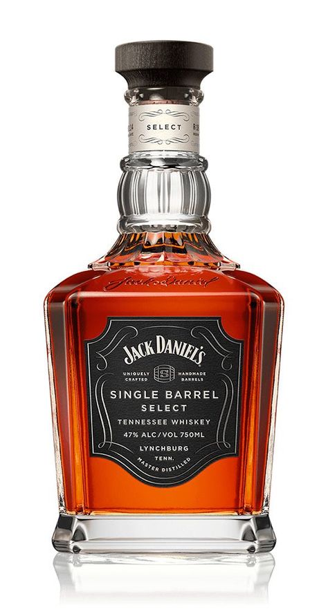 Jack Daniels Single Barrel, Best Bourbon Whiskey, Whisky Jack, Brandy Bottle, Jack Daniels Bottle, Jack Daniel's Tennessee Whiskey, Beer Drinks, Strong Drinks, Whiskey Brands