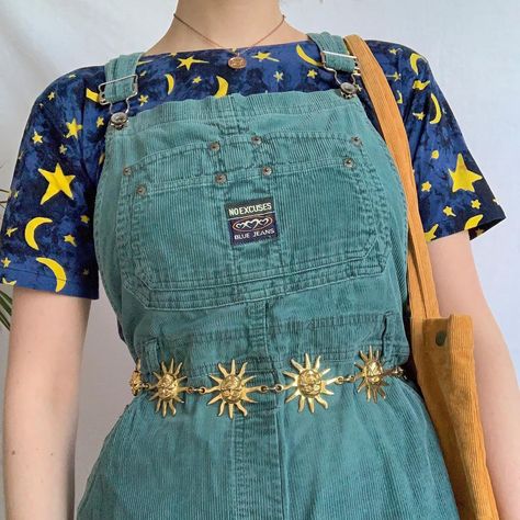 ☽ ✱ ✧  LIBBY  ✱ ✧ ☼ on Instagram: “Me at the moon : i love u” K Fashion, Mode Inspo, Soft Grunge, Inspiration Mode, Mode Vintage, Mode Inspiration, Looks Vintage, Retro Outfits, Gotham