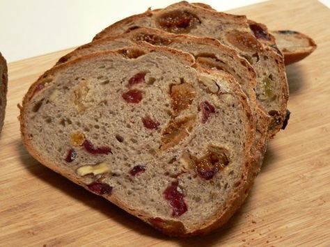 I’ve been experimenting with sourdough fruit loaves, and came up with this rather pleasing combination. It’s slightly spicy, slightly sweet and quite addictive! For my sourdough baking … Sourdough Raisin Bread Recipe, Fruit Toast Recipe, Fruit Loaf Recipe, Baking Friends, Artisan Sourdough Bread Recipe, Yeast Baking, Fruit Loaf, Fruit Toast, Harvest Bread