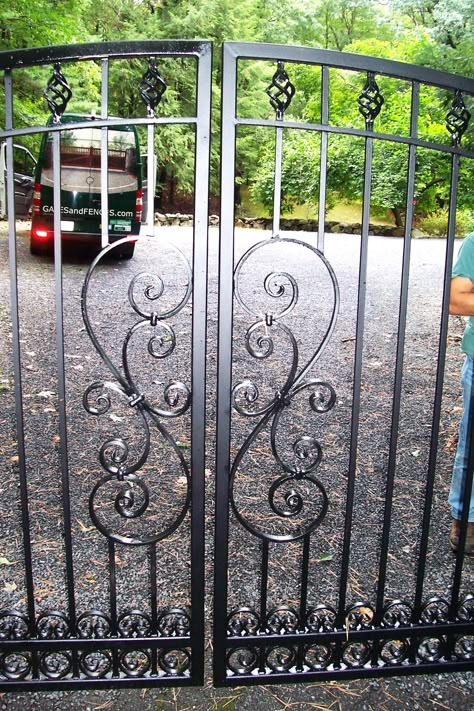 Wrought Iron Gate Design Wrought Iron Gate Designs, Garden Gates And Fencing, Metal Garden Gates, Iron Garden Gates, Gate Designs, Steel Gate Design, Wrought Iron Design, Iron Gate Design, Wrought Iron Gate