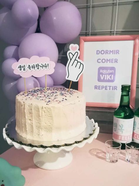 Kdrama Themed Cake, Kdrama Party Theme, 16 Cake, 23rd Birthday, Themed Birthday Cakes, Birthday Board, 20th Birthday, Catch My Party, Birthday Party Ideas