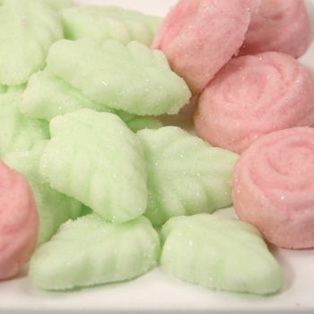 Buttermints Recipe, Make Your Own Butter, Cream Cheese Mints, Butter Mints, Cream Candy, Mint Recipes, Homemade Butter, Homemade Candies, Candy Making