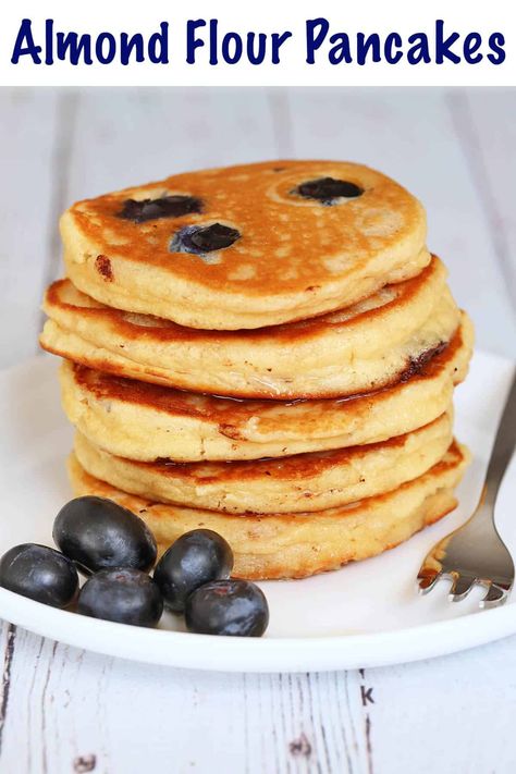 These almond flour pancakes are big, fluffy, and delicious. Making them is effortless - the batter is thick and easy to work with. Homemade Pancake Batter, Pancake Batter Recipe, Vegan Pancakes Easy, Almond Pancakes, Almond Flour Pancakes, Breakfast Recipies, Pancake Calories, Flour Pancakes, Sweet Butter