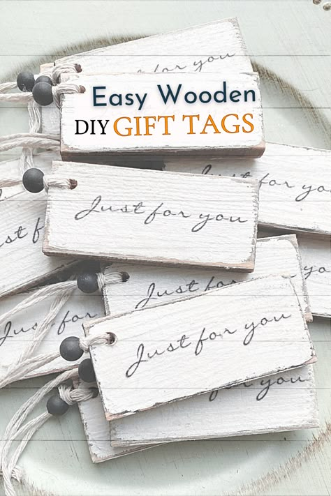 Rustic wooden gift tags that say Just for you with a white string and black bead Basket Tags Diy, Diy Christmas Gift Tags Wood, Wood Gift Tag Ideas, Cardboard Tags Ideas, Wood Christmas Tags Diy Ornaments, Diy Wooden Gift Tags, Painted Wooden Gift Tags, Christmas Wood Tags Diy, Diy Wooden Tags