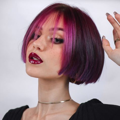 Bob Hair Color, Short Hair Color, Penteado Cabelo Curto, Chic Hairstyles, Short Hair With Bangs, Bob Haircut, Cool Hair Color, Great Hair, Purple Hair