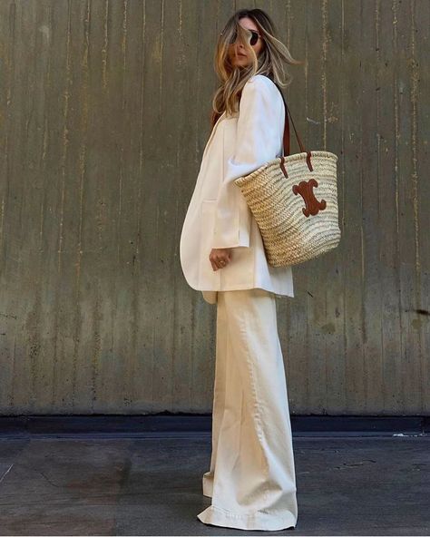 EVA R. on Instagram: “Céline straw bag.... come here 🙏🏼📸 @ivanamentlova #inspo #inspiration #fashion #fashionist #fashionlook #fashionlover #fashionaddict #style…” Straw Bag Outfit, Suit Tailoring, Street Style Handbags, Bag Outfit, Instagram C, Weekly Outfits, Come Here, Street Style Summer, Inspiration Fashion