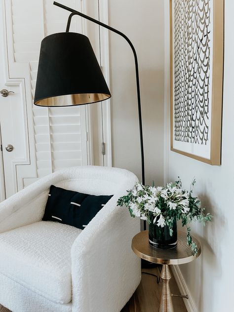 How to Create a Cozy Reading Nook in Your Bedroom // This is our Bliss Black And White Reading Nook, Small Breakfast Nook, Corner Bedroom, Small Breakfast, Living Room Nook, Living Room Upgrades, Sitting Nook, Decor Ideas For Living Room, Bedroom Seating Area