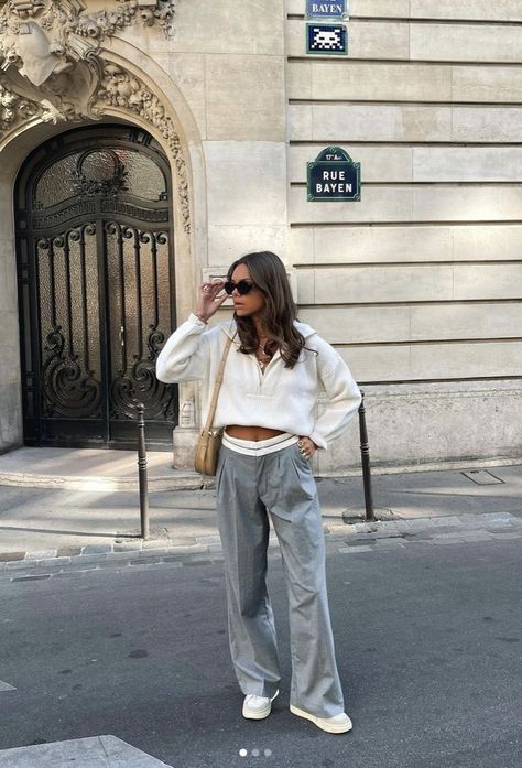 Stradivarius Outfit, Boxer Outfit, Europe Fall Outfits, Outfits Europe, Simple Work Outfits, Scandi Fashion, Green Shirt Dress, Europe Outfits, Trouser Outfits