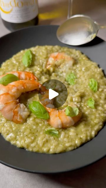 Risotto Pesto, Basil Risotto, Shrimp Risotto, Veggie Broth, Wine Butter, Risotto Rice, The Onion, Homemade Food, Parmesan Cheese