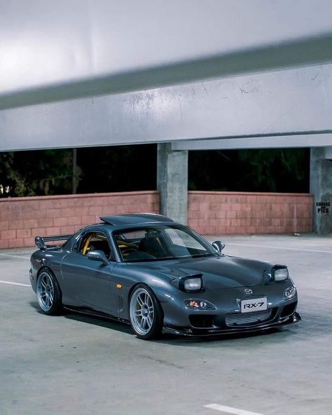 Mazda Rx7 Fd, Rx7 Mazda, Rx7 Fd, Slammed Cars, Japanese Sports Cars, Stance Cars, Street Racing Cars, Rx 7, Mazda Rx7