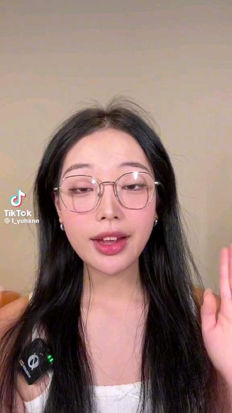 #makeup #glasses Asian Makeup With Glasses, Big Glasses Makeup, Makeup With Glasses Aesthetic, Natural Makeup Glasses, Korean Makeup With Glasses, Glasses Makeup Asian, Korean Glasses Makeup, Simple Makeup With Glasses, Simple Makeup Looks With Glasses