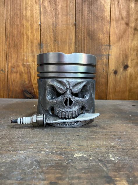 Piston Head Metal Art, Piston Art Ideas, Piston Skull, Piston Art, Metal Lathe Projects, Junk Metal Art, Machining Metal Projects, Car Furniture, Heavy Metal Art