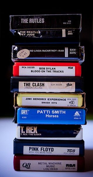 Patti Smith Horses, Blood On The Tracks, 8 Track Tapes, Jimi Hendrix Experience, Vintage Technology, Vintage Stereo, Old School Music, Stereo Systems, Lou Reed