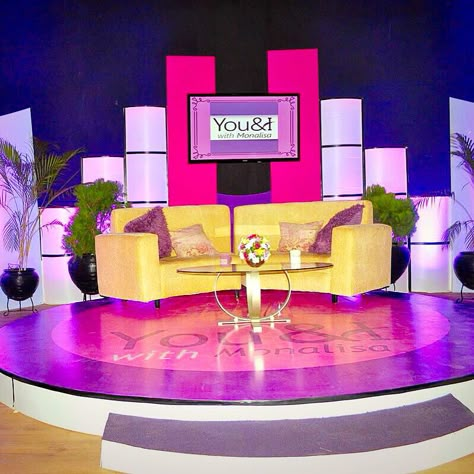 Talk Show Stage Design, Talk Show Set Design, Podcast Setup, Waiting Room Design, Tv Set Design, Tv Studio, Church Furniture, Podcast Studio, Stage Set Design