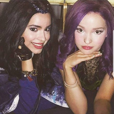 Sofia Carson on Instagram: “This photo was taken 3 years ago, while shooting the movie that changed our lives forever.  Today, 3 years later, we share part 2 with all…” Mal And Evie Descendants, Disney Original Movies, Descendants Wicked World, Evie Descendants, Mal Descendants, Always Grateful, Mal And Evie, Disney Channel Descendants, Disney Descendants 3