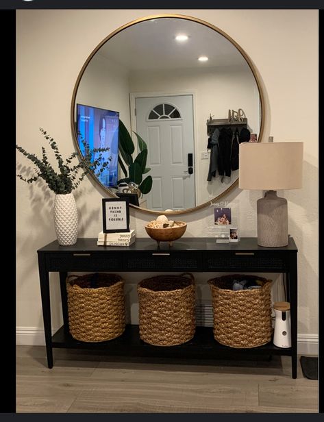 Round Mirror Entryway Decorating Ideas, Entry Way Apartment Decor, Apartment Entry Way Ideas, Apartment Entrance Ideas Entryway, Boston Apartment Decor, Entryway Decor Apartment, Front Door Apartment Decor, Apartment Entrance Ideas, Entryway Ideas Apartment