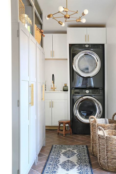 Small Laundry Room With Black Washer And Dryer, Laundry Room Lights Fixture, Laundry Lighting Fixture, Laundry Room Light Fixture, Stacked Washer Dryer Laundry Room, Stacked Laundry, Organized Laundry, Laundry Room Ideas Small Space, Architecture Renovation