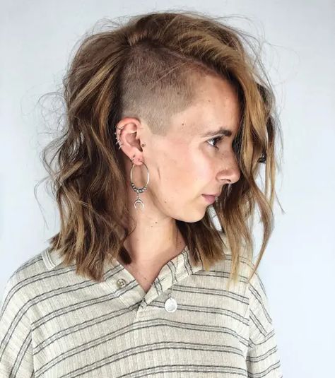 The 50 Coolest Shaved Hairstyles for Women - Hair Adviser Side Shaved Hairstyles Medium, Shaved Side Designs, Epic Hairstyles, Side Shave Design, Side Shaved Hair, Bob With Shaved Side, Shaved Side Haircut, Shaved Hairstyles For Women, Side Haircut