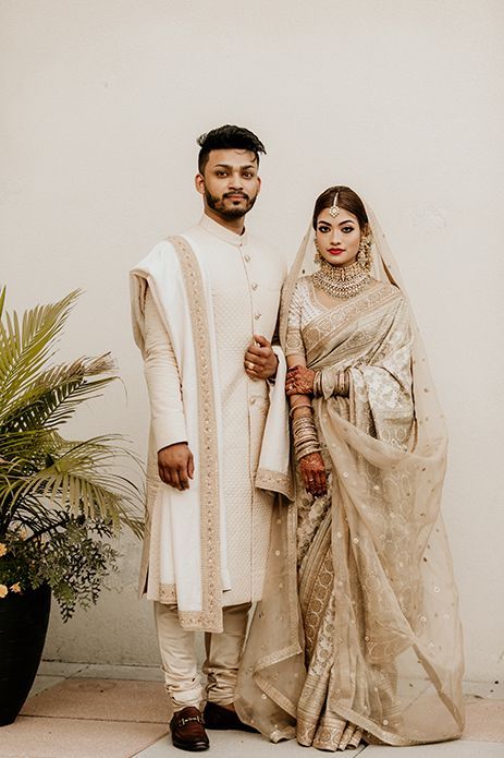 Nikkah Inspiration, Golden Wedding Dress, Silver Saree, Outfits For Groom, Nikkah Outfit, Saree Bride, Engagement Looks, Bride Reception Dresses, Nikah Outfit