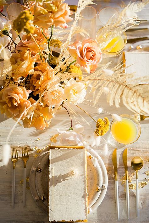 Gold And Yellow Wedding, Mustard Wedding Theme, Yellow Tablescape, Yellow Wedding Ideas, Mustard Wedding, Gold Wedding Flowers, Malibu Rocky Oaks, Yellow Wedding Inspiration, Yellow Wedding Theme