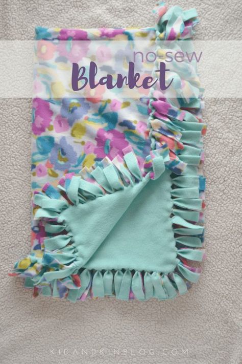 Diy Blankets, How To Sew Baby Blanket, No Sew Blanket, Fleece Sewing Projects, Sew Blanket, Knot Blanket, Fleece Projects, No Sew Fleece Blanket, No Sew Blankets