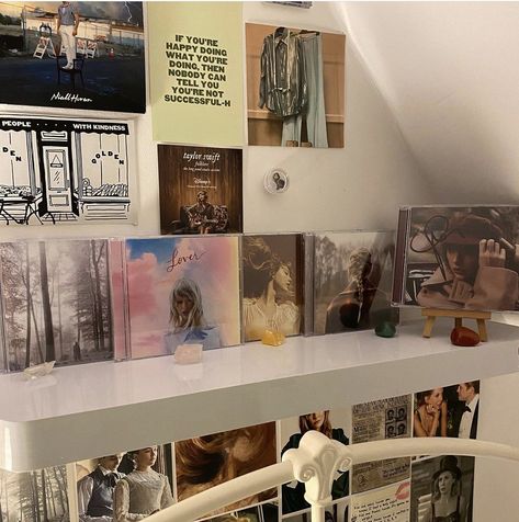 Cds Aesthetic, Tay Core, Swiftie Core, Yellow Core, Journal Pics, Taylor Core, Romantic Life, Fan Girling, Long Live Taylor Swift