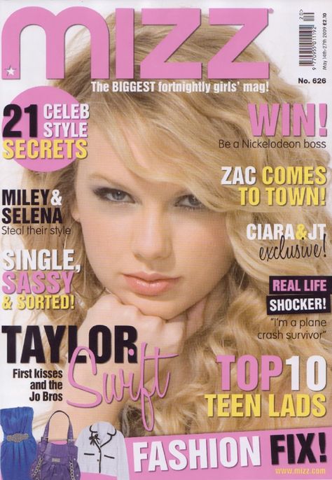 Female Magazine, Famous Music, Singer Art, Book Poster, Prettiest Girl, Tour Bus, Book Posters, Live Taylor, The Hollywood Reporter