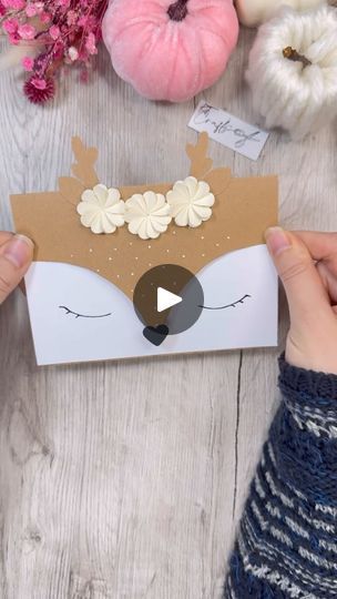 Katharina Tarta Crafts, Birthday Cards For Women Handmade, Carte Cricut, Deer Christmas Cards, Animal Greeting Cards, Fall Animals, Cute Christmas Cards, Rosé Christmas, Fancy Fold Card Tutorials