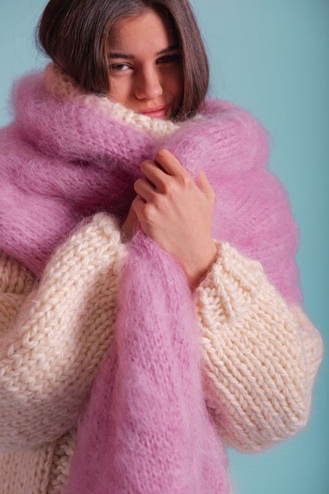 Nong Rak, Turtle Neck Sweaters, Crocheted Sweaters, Fluffy Scarf, Diy Cardigan, Mohair Blanket, Tulle Wedding Skirt, Pull Mohair, Pink Sweater Dress