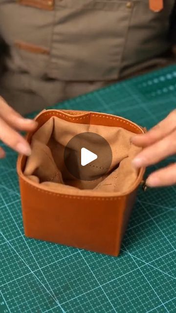 Leather Craft Ideas, Leather Restoration, Diy Leather Projects, Sewing Leather, January 13, Leather Projects, Leather Diy, Leather Working, Leather Craft