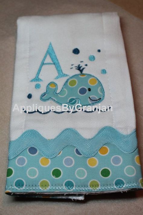 Burp Cloths From Diapers, Whale Applique, Baby Gifts To Make, Burp Clothes, Girl Burp Cloths, Baby Whale, Burp Rags, Baby Sewing Projects, Baby Burp Cloths