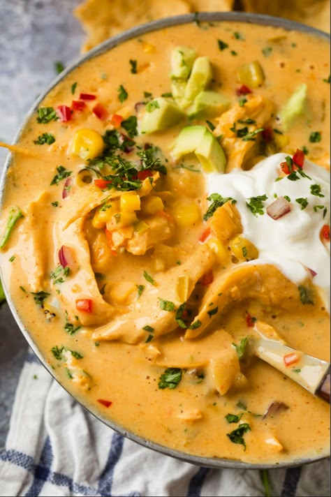 Cheesy Chicken Tortilla Soup, Creamy Cheesy Chicken, Southwest Chicken Soup, Creamy Chicken Tortilla Soup, Chicken Tortilla Soup Recipe, Braised Chicken Breast, Southwestern Chicken, Green Chilis, Chicken Tortillas Soups Recipe